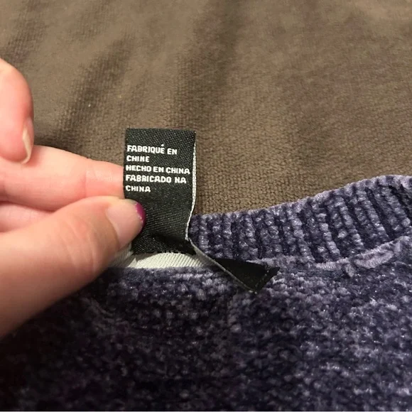 Forever 21 Chenille Cropped Sweater - Picture 5 of 6